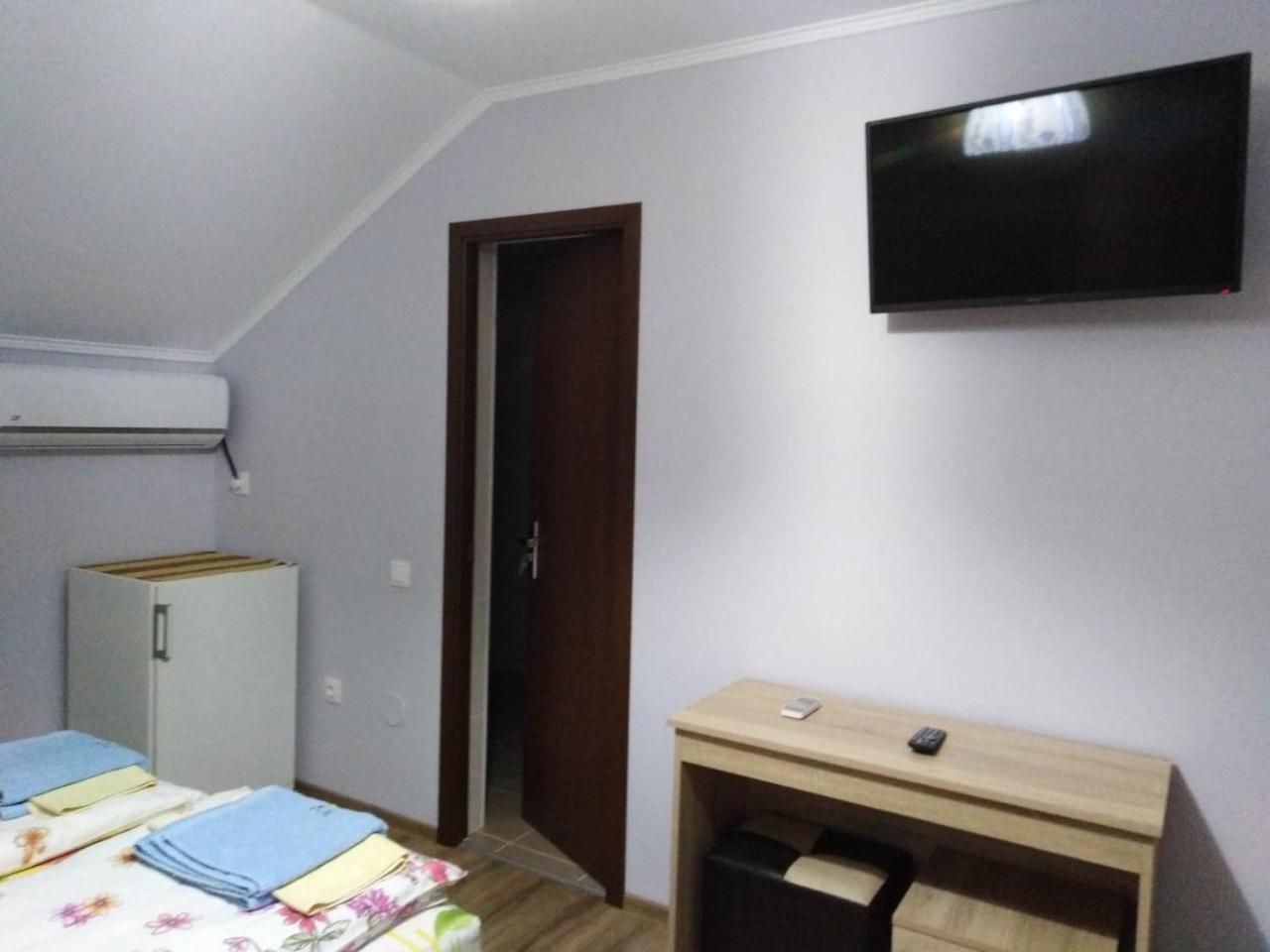 Hotel Casa Banc Băile 1 Mai Zewnętrze zdjęcie
